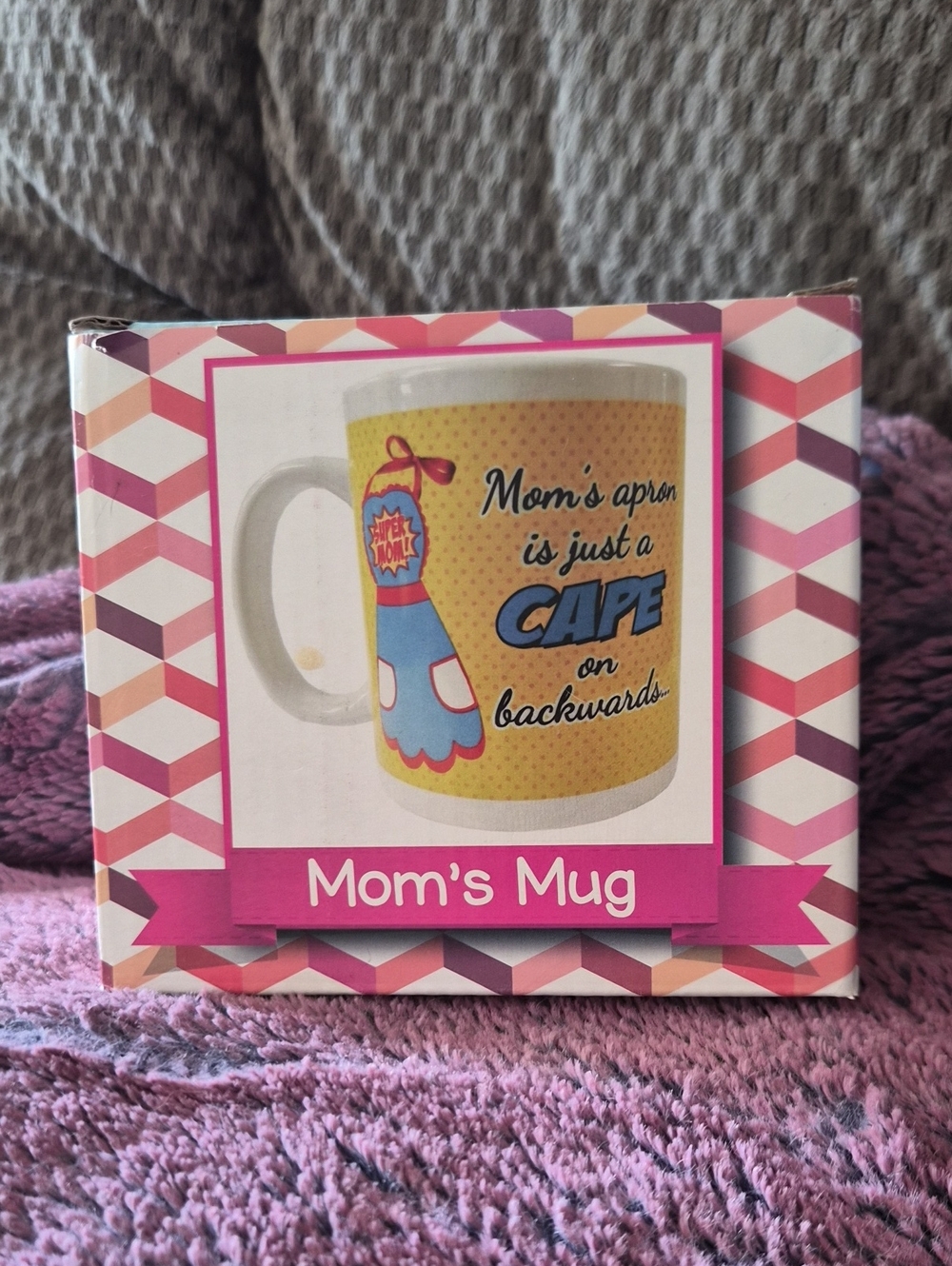 Mom's Mug - Yellow and Blue Novelty Coffee Cup